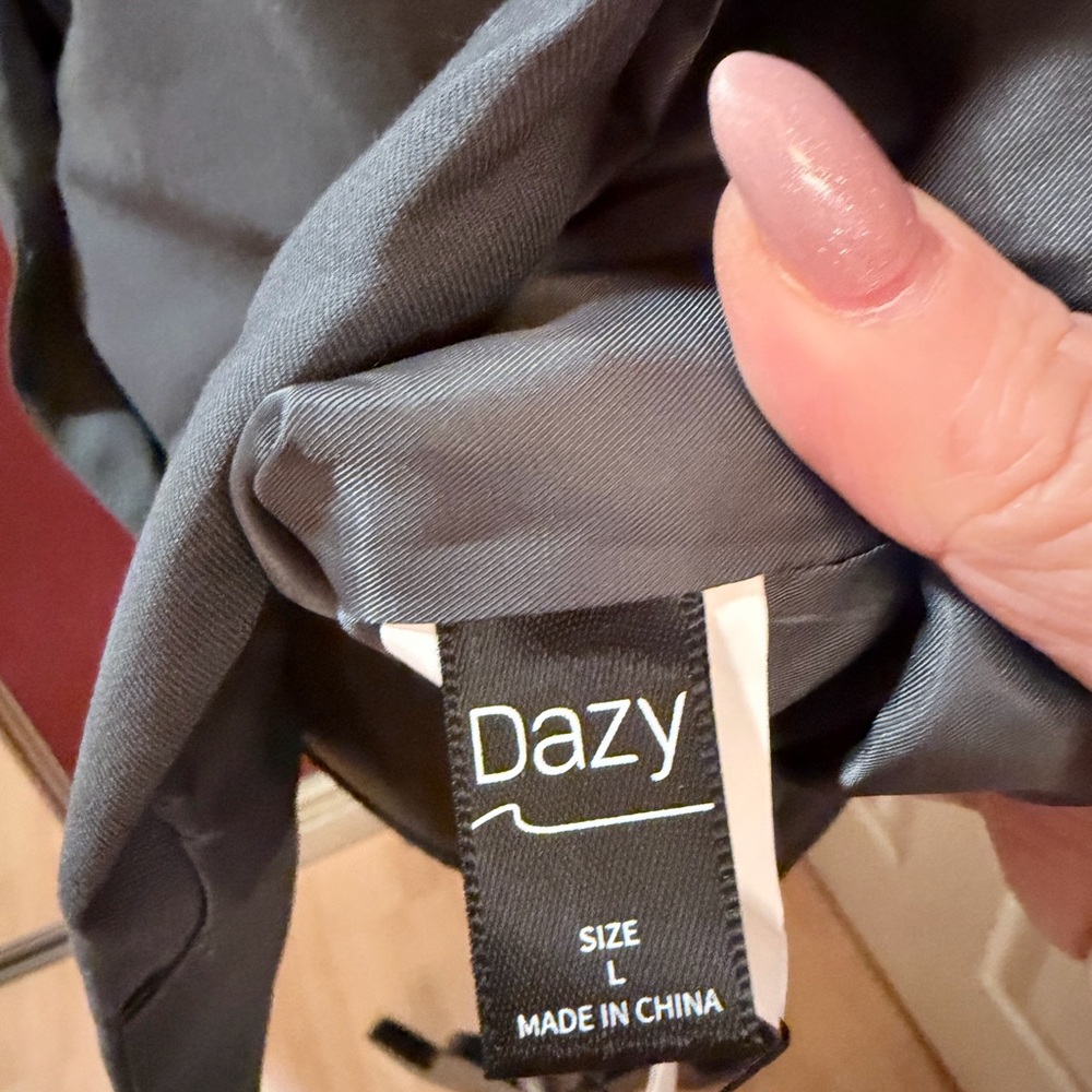 Women's Classic Gray Blazer - Picture 6 of 7